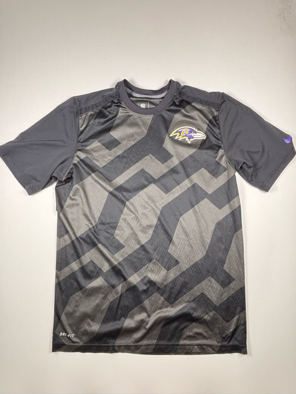 Baltimore Ravens Nike Men's Shirt - Medium
